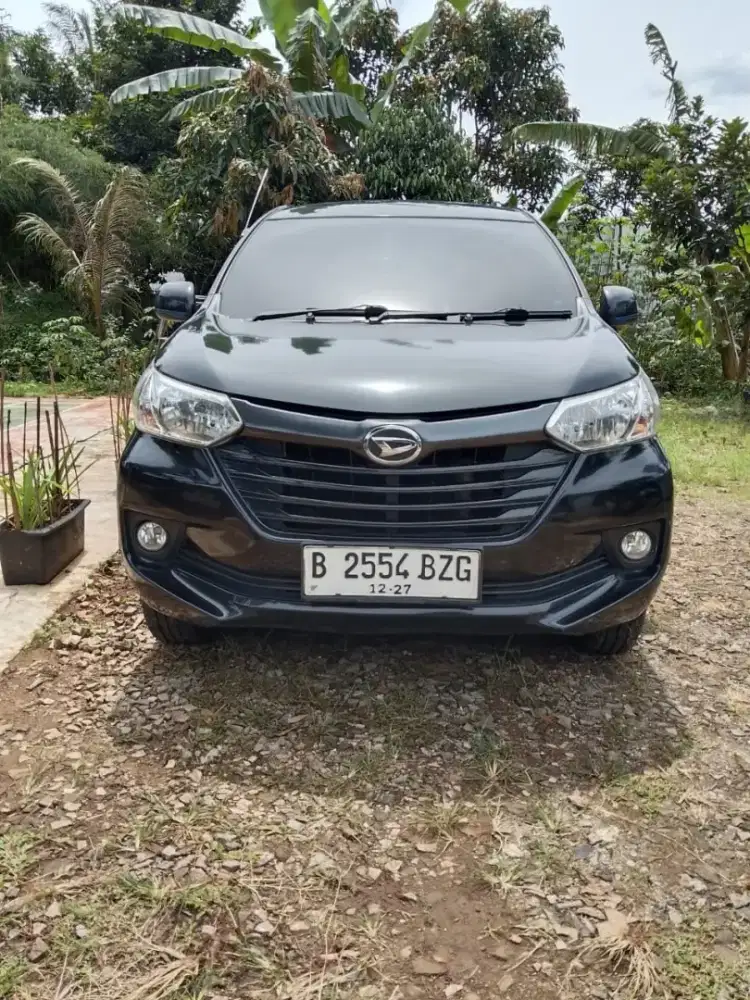 Mobil xenia 2017 M/T