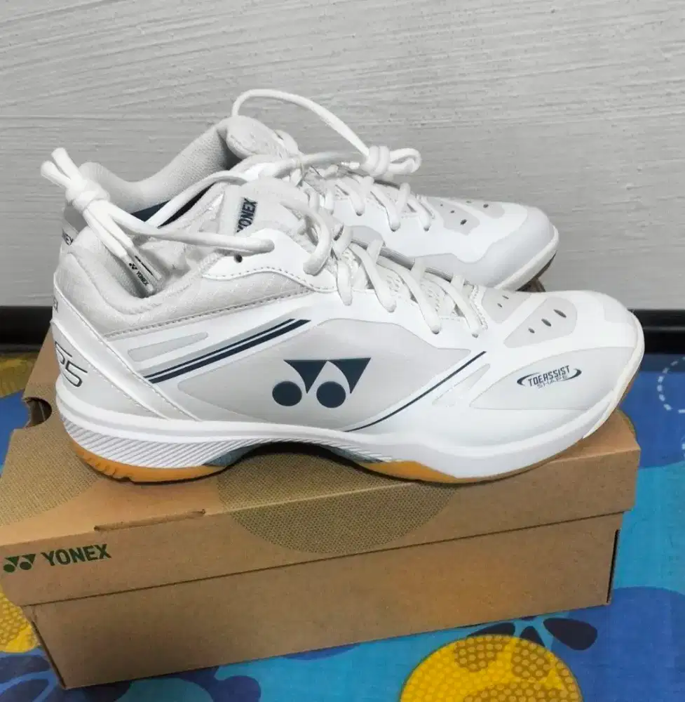 Yonex Power Cushion 65 Z Men sepatu badminton original 40.5