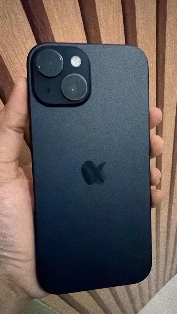 I Phone 15 128gb ibox like new