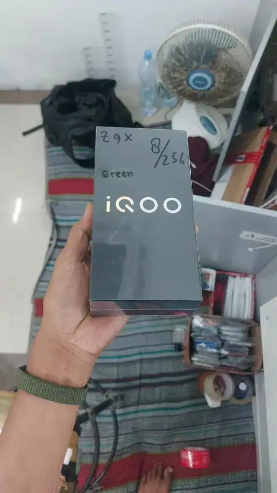 Vivo iqoo Z9X 5G ram 8gb