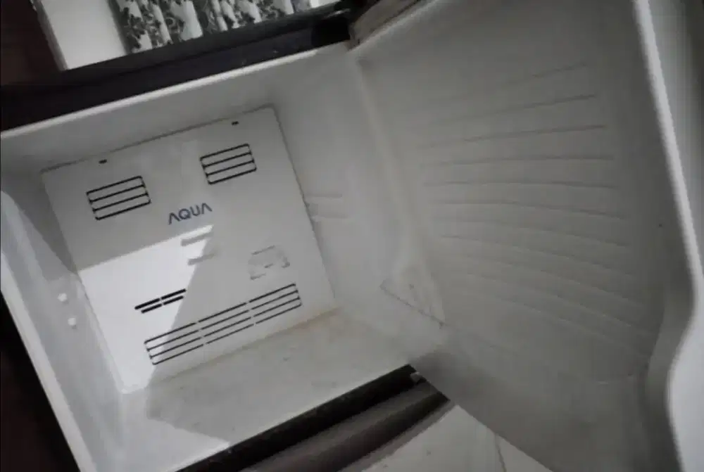 Jual kulkas 2 pintu merk aqua