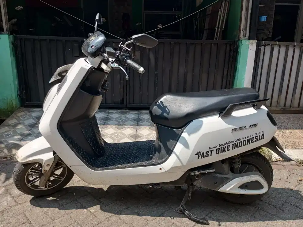 Selis E-Max Jarak tempuh bisa 120km