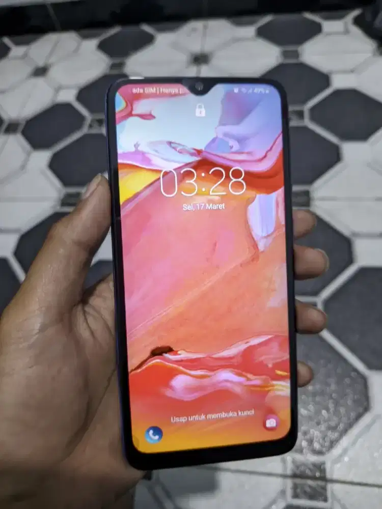 Samsung a70 6/128 LCD gantian