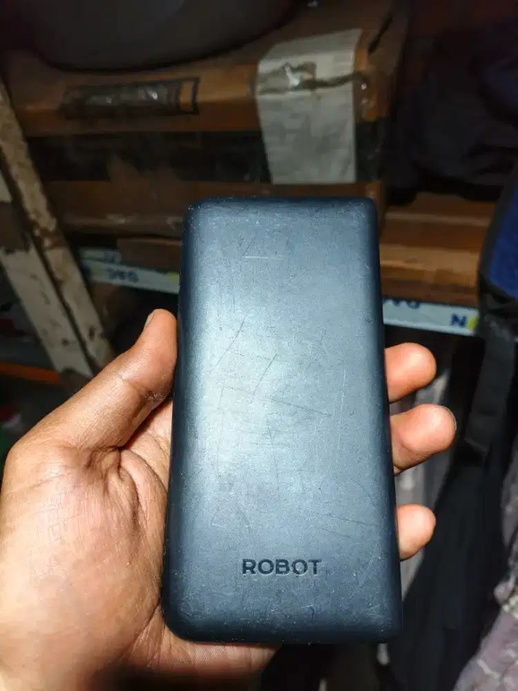 POWERBANK ROBOT