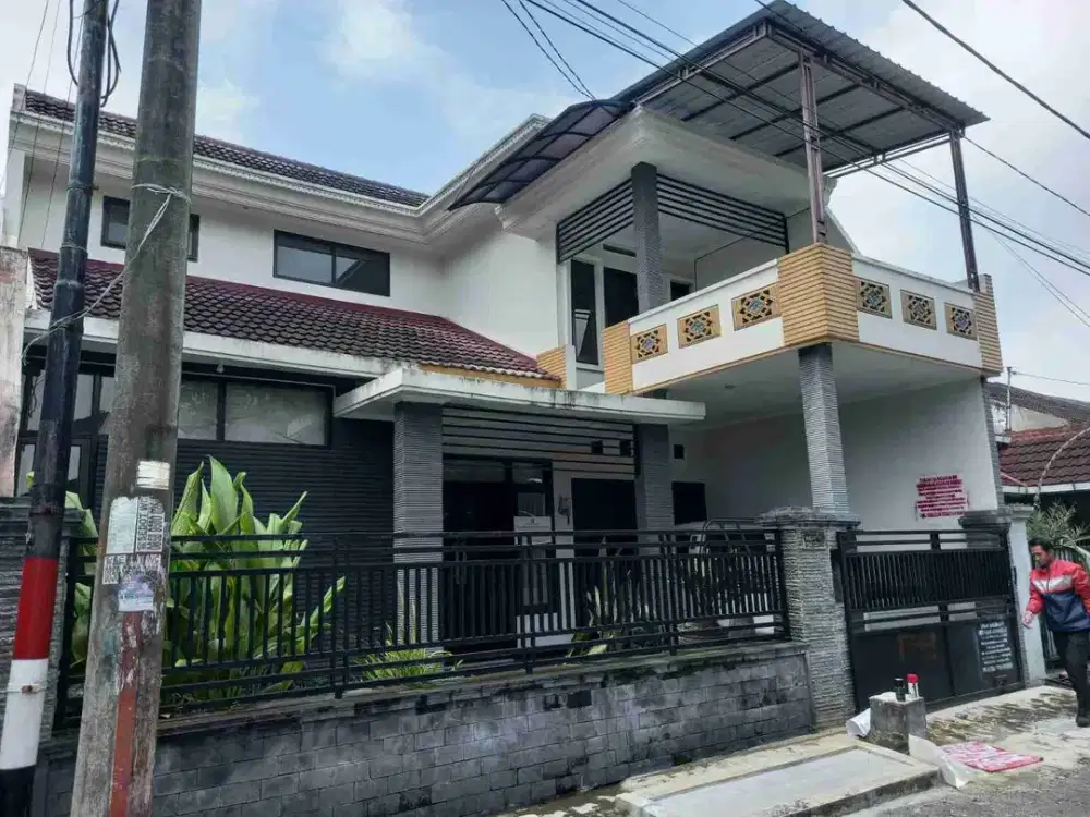 Dijual via lelang rumah di Purwantoro blimbing malang