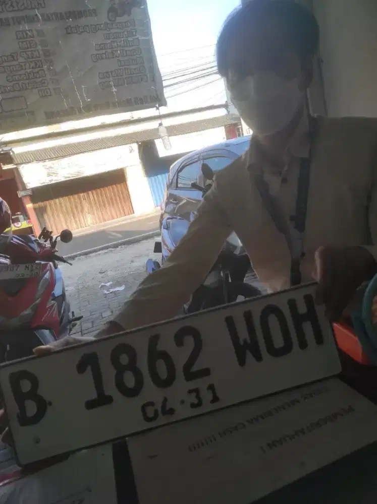 birojasa ganti kaleng , balik nama , mutasi