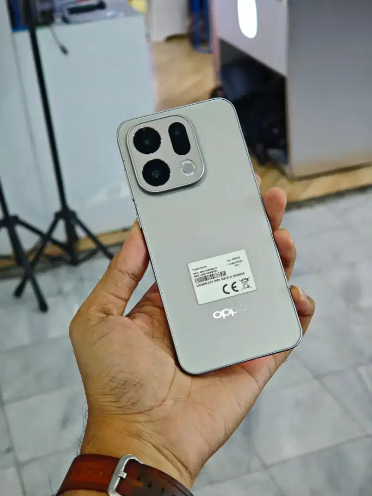 Oppo Find X9 16/512 GB Pemakaian 2 minggu