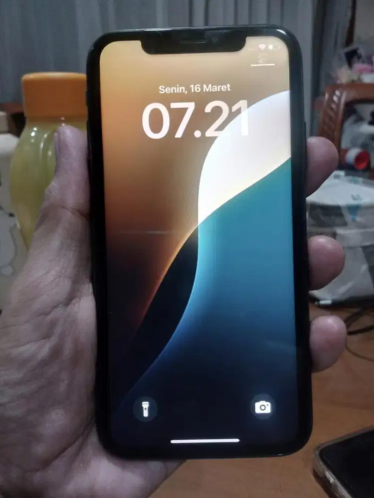 Iphone xr 64GB Hitam