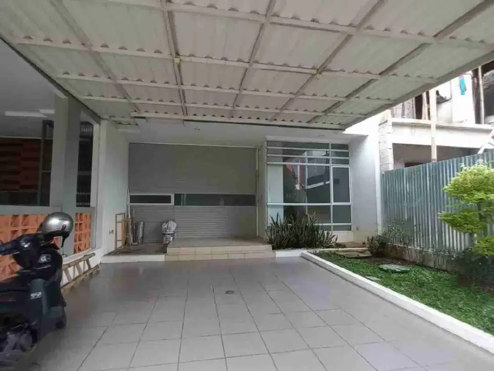 Di Sewakan Rumah Bagus 2 Lantai  Di Discovery Bintaro