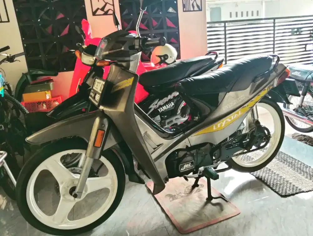 Suzuki Crystal Tahun 1991 dan Suzuki Tornado GX 1997