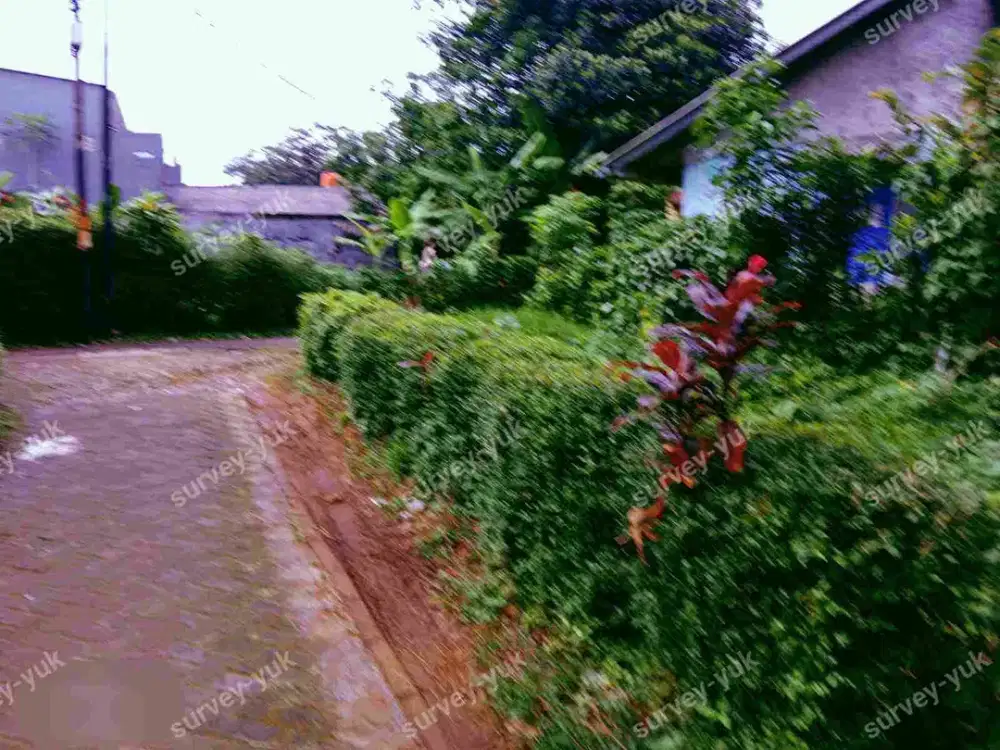 Tanah 400 m2 bisa ambil 200 m2 Strategis Pondok Jagung - BSD - tol jelupang