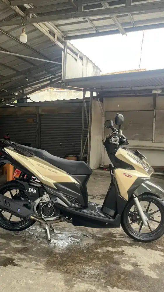 JUAL MOTOR SECOND VARIO LED OLD