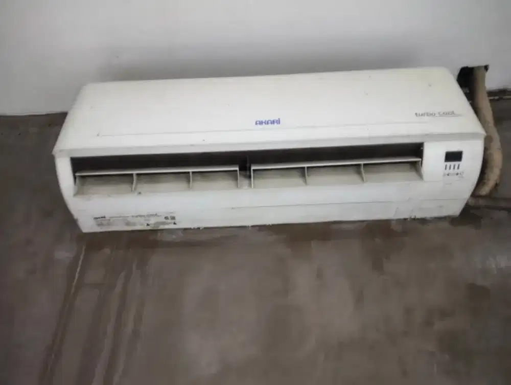 AC 1 PK Akari Good Condition