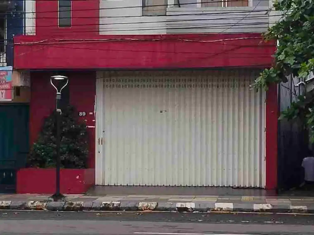 Disewakan/ Dijual ruko pusat kota jember