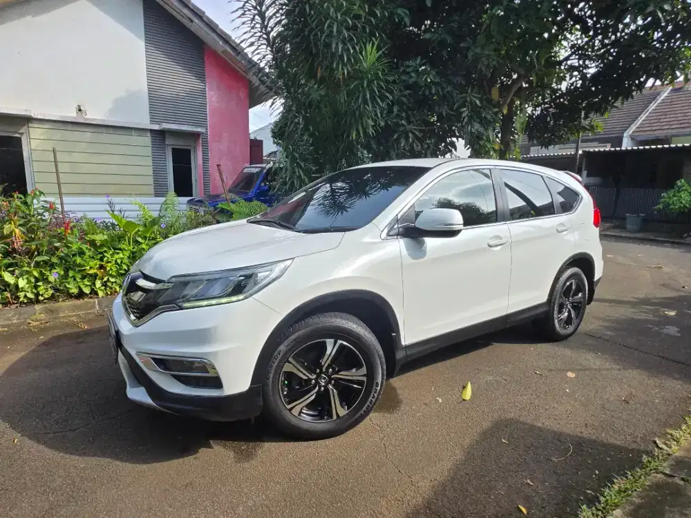 Honda CRV 2.0 tahun 2017 Matic Putih Pearl Metalic Istimewa