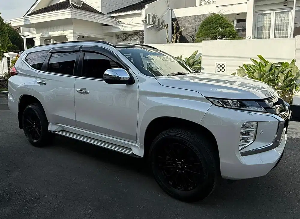 Pajero Dakar 4x2 AT Elite Rockford 2024