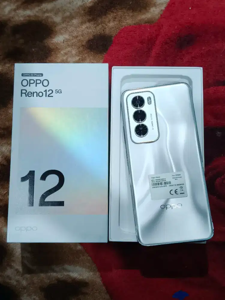 Oppo reno 12 5G 12/256 Fullset