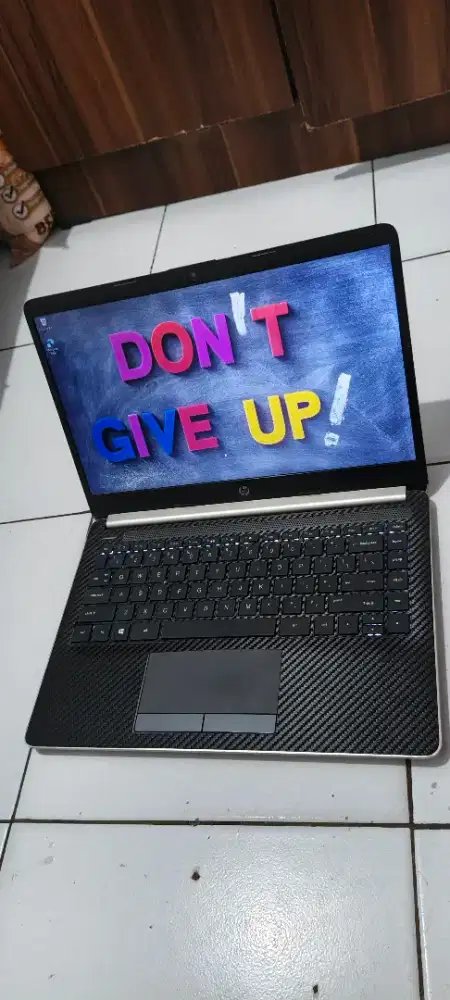 Laptop Hp 14s CF1047TU intel 4205u,ram 8gb,ssd nvme 256,hdd 1tb