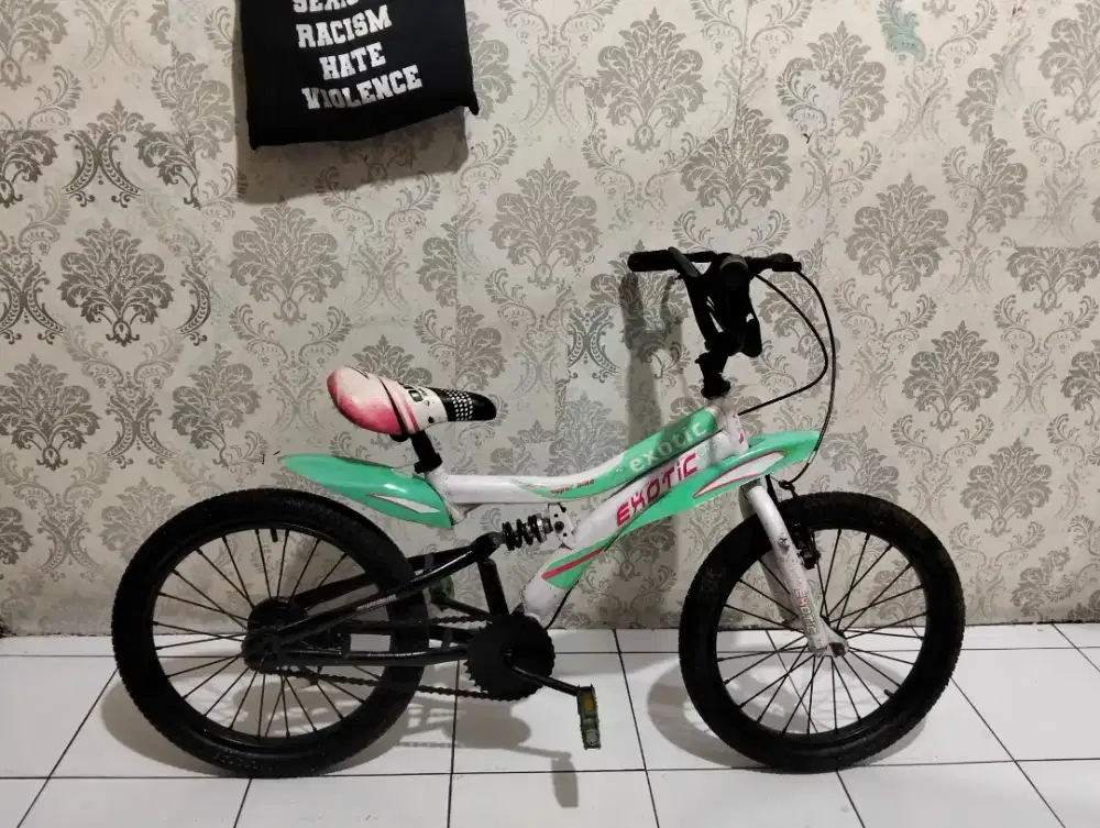 Sepeda BMX anak ukuran 18 untuk usia 5 sampai 8 tahun