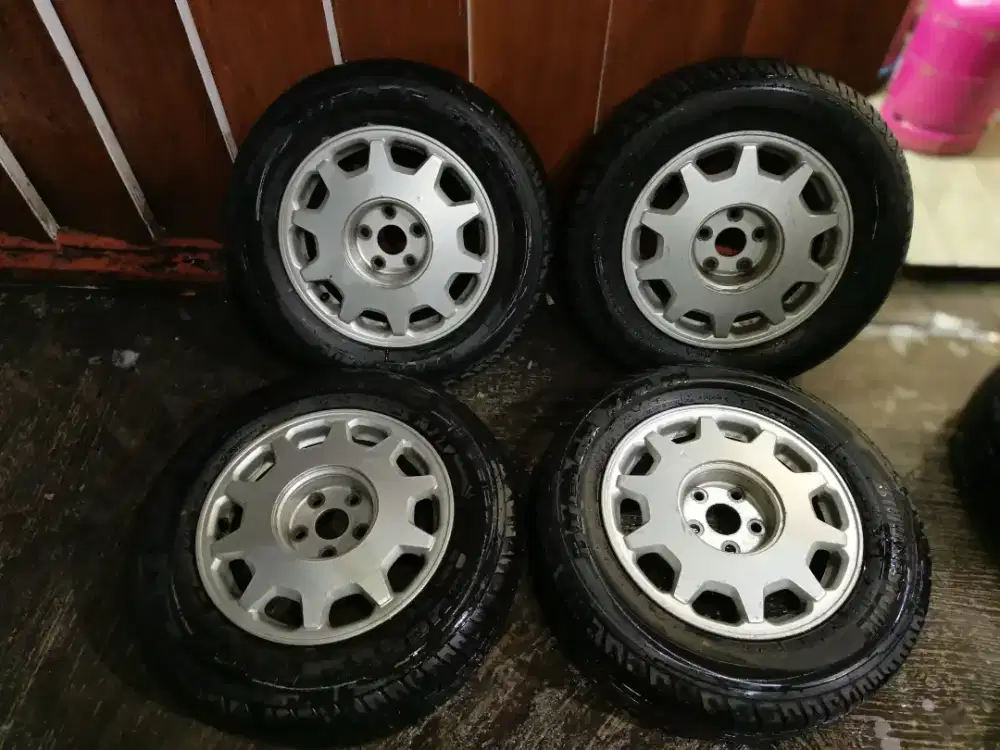 Rare Item Velg Lexus LS400 Original R16 5x114.3