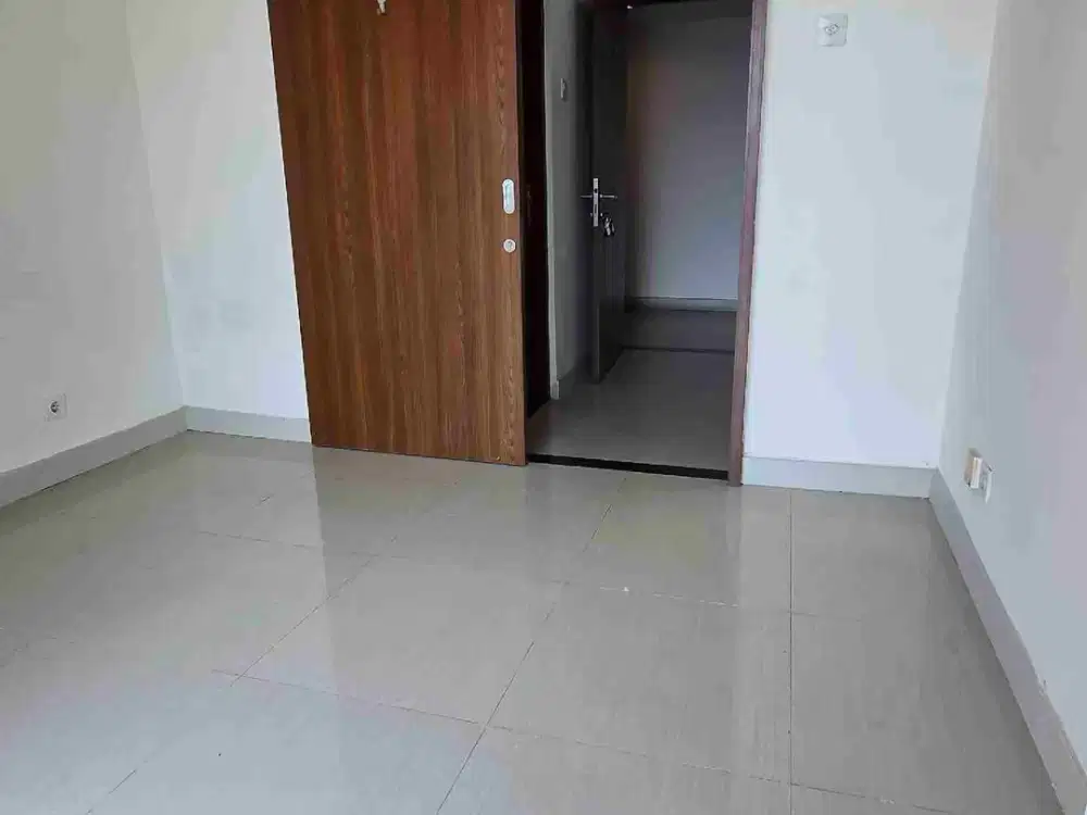 Dijual murah apartemen Grand Kamala Lagoon view Pool dg Mall dibawahnya
