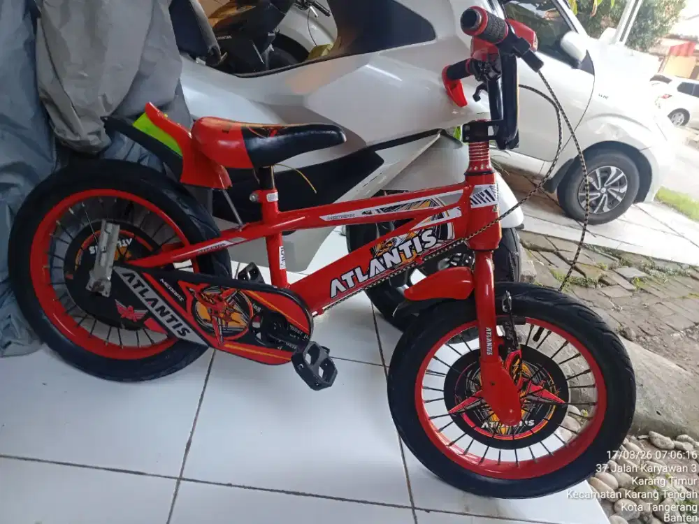 Sepeda anak nomer 16 Atlantis masih baru