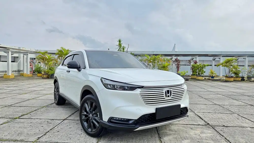 [KM 20 RIBUAN]HONDA HRV 1.5 SE SENSING AT PUTIH 2023