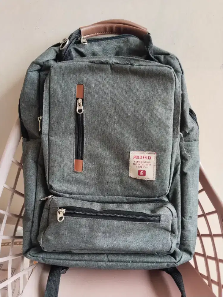 Tas ransel laptop kerja