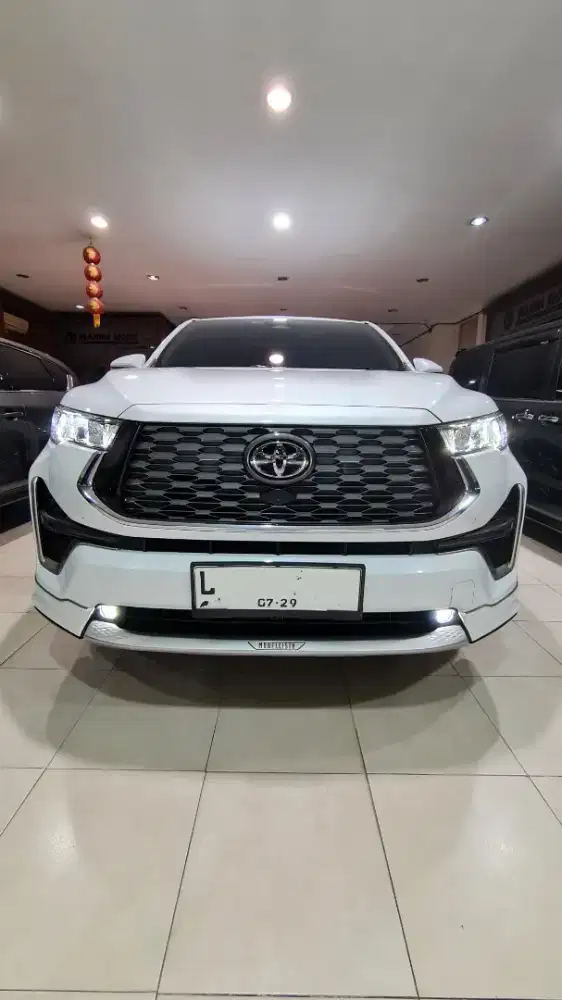 Toyota Kijang Innova Zenix V Hybrid Modellista CVT AT 2023