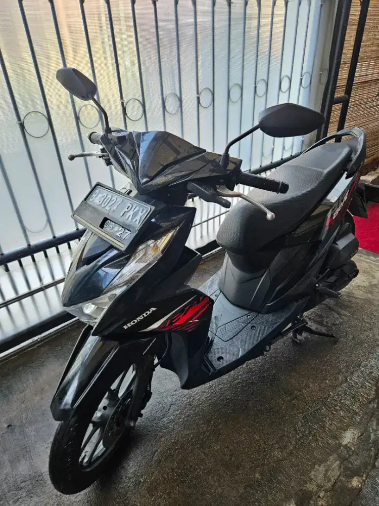 Honda Beat CBS sporty 2022 bagus banget ban tebal terawat pajak hidup