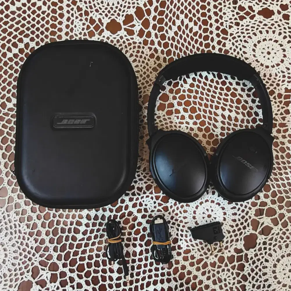 BOSE QUIETCOMFORT 35 II PRMIUM WIRELESS HEADPHONE ORIGINAL - WELL USED