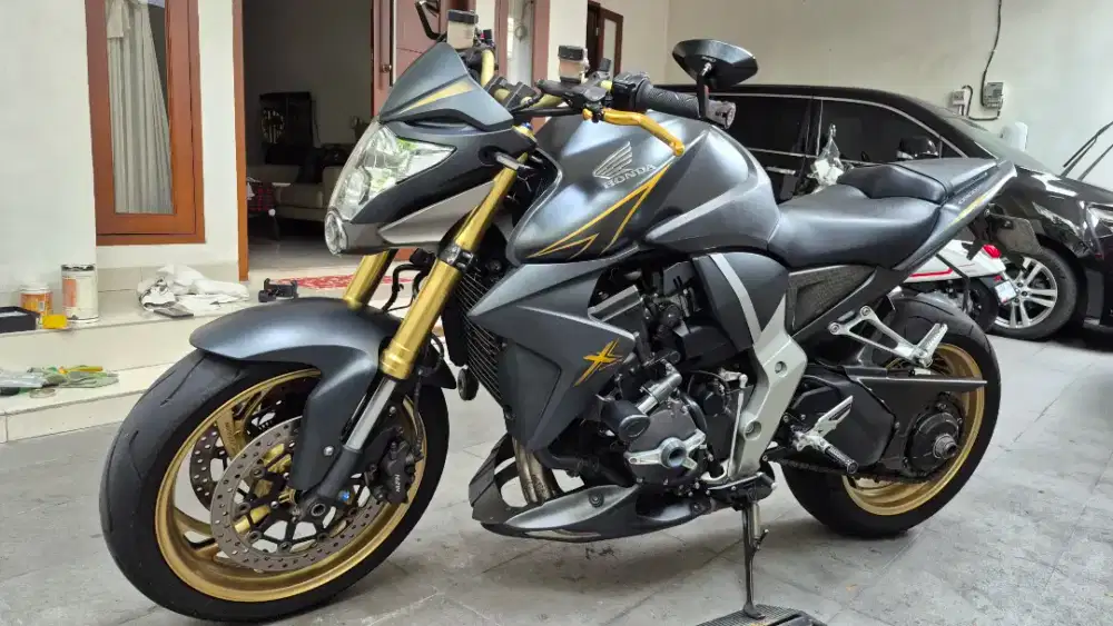 Honda CB1000R 2012 paper asesoris