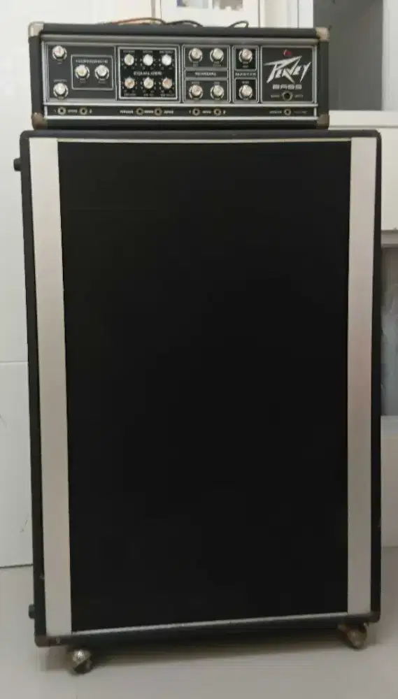 PEAVEY USA HEAD 400 & CABINET 215 (15INC X2)