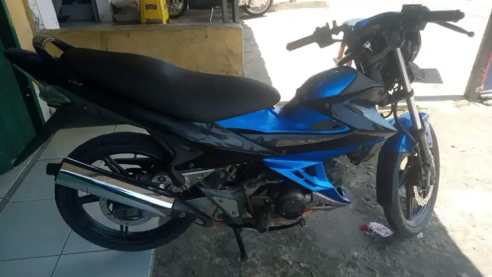 Kawasaki Athlete th 2011