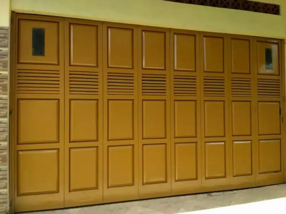 Pintu Henderson bergaransi terbaik