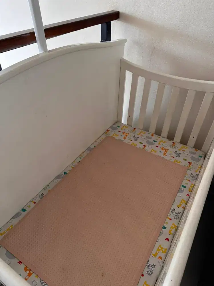 Dijual Tempat Tidur Bayi Seken (bisa adjs)