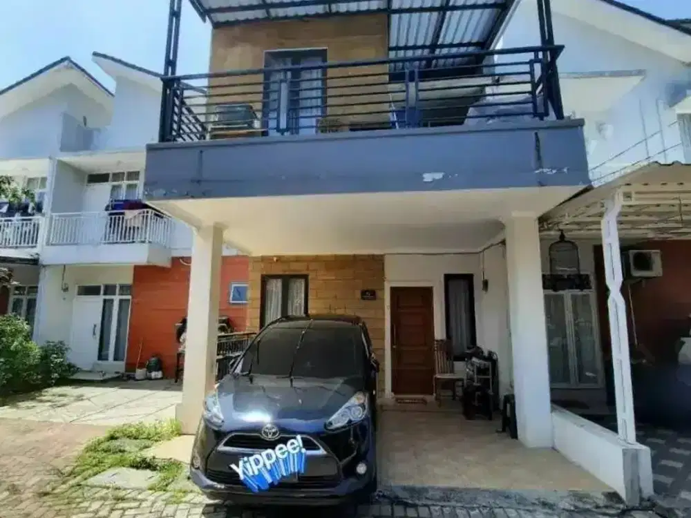 Rumah cluster cantik 3 lantai dekat transmart graha raya
