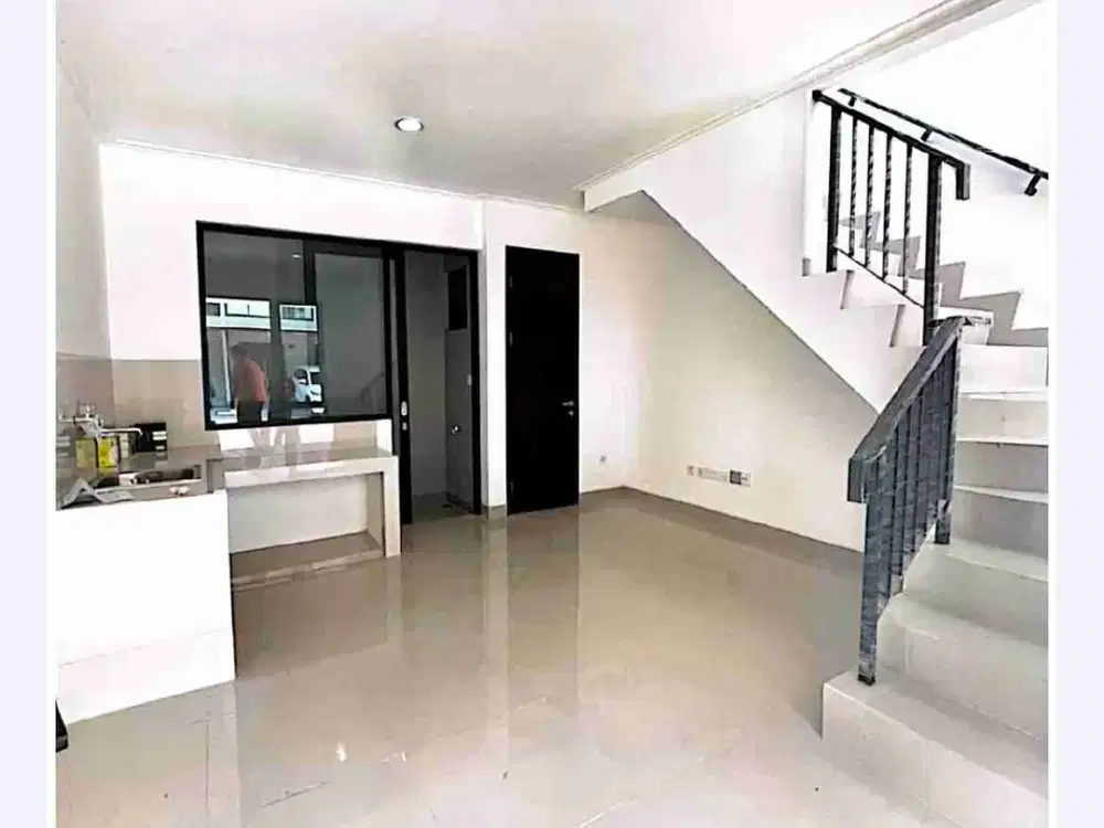 Disewakan paling murah rumah PIK milenial 4,5x10 2BR kosongan