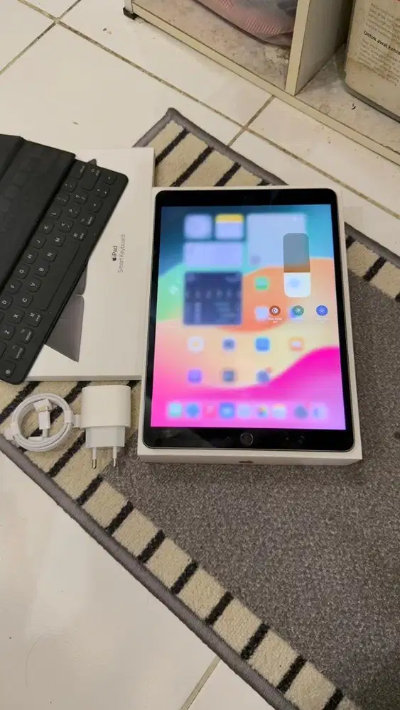 Ipad Pro 2017 10.5inc 256GB Wifi Only + apple Smart keyboard