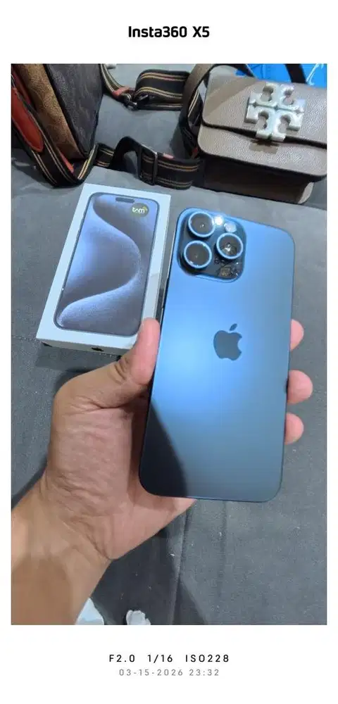 Iphone 15 Pro Max 256 gb warna Deep Blue
