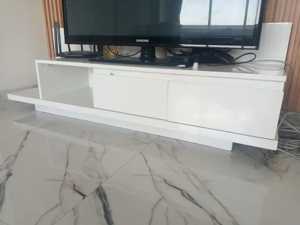 CREDENZA/DISWAR/BUFET TV MINIMALIS PREMIUM