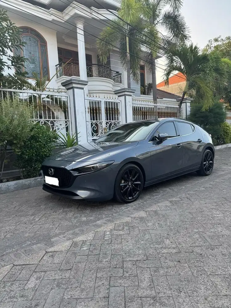 Sell Mazda 3 Hacthback 2024 Kilometer 19.000 Like New