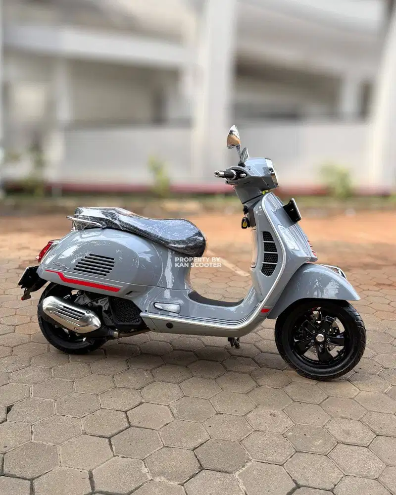 JUAL MURAH VESPA GTS S 150 iGET ABS 4V FACELIFT 2022 MULUS