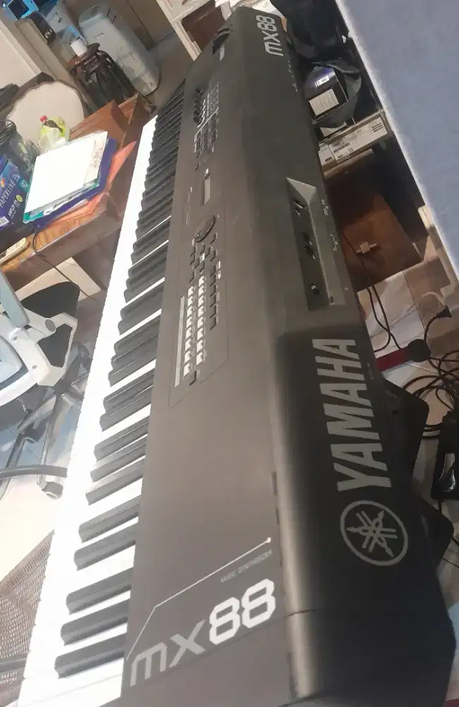 Kiybord Yamaha mx 88