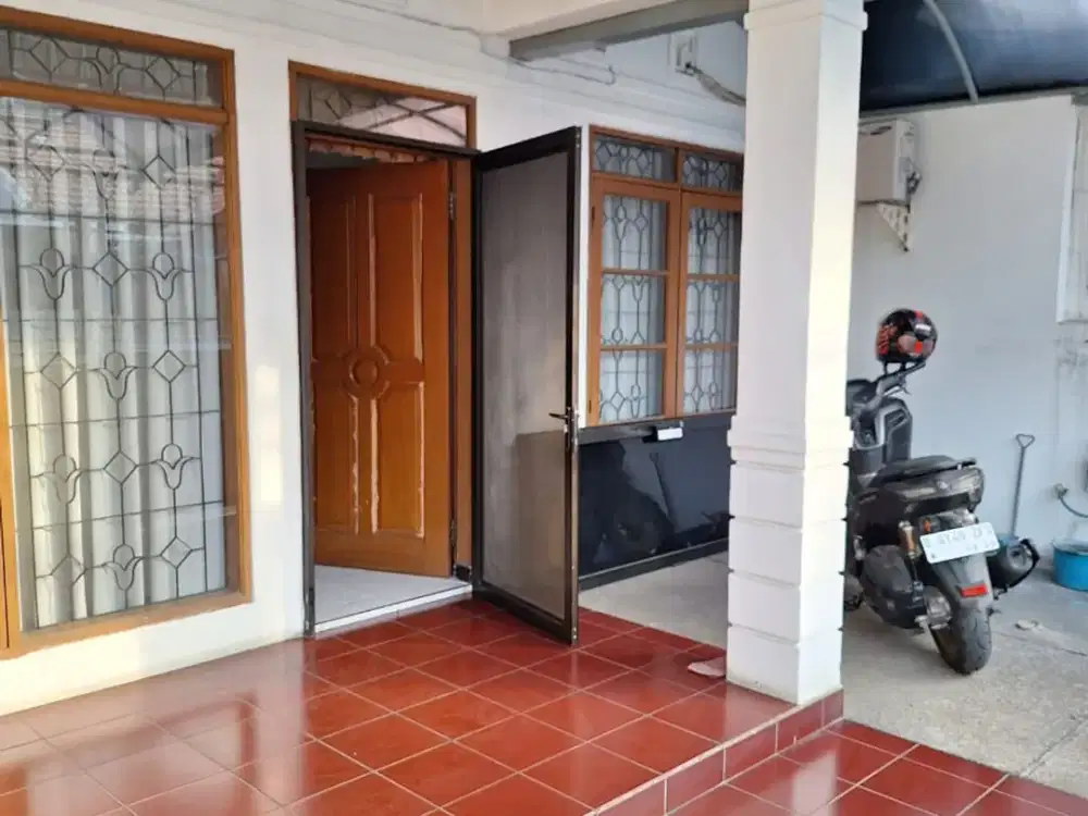 Dijual Cepat Rumah Siap Huni Nyaman Minimalis Lokasi di Taman Kopo Indah 3 Bandung