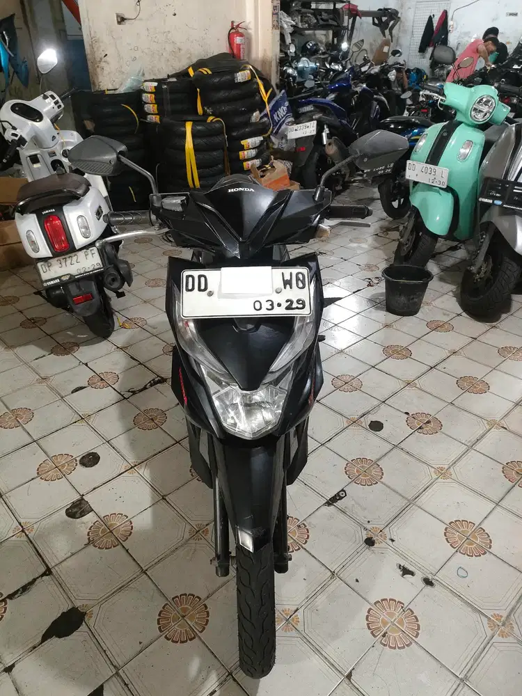 Honda beat eco 2019 hitam