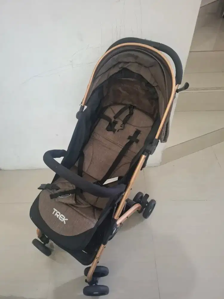 Stroller Bayi Pliko Trek – Compact & Elegant (Frame Rose Gold)