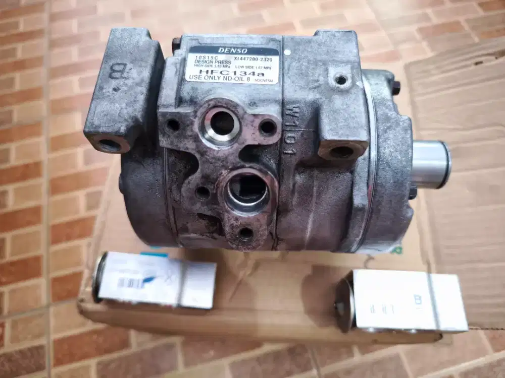 Kompresor dan Kondensor AC Innova