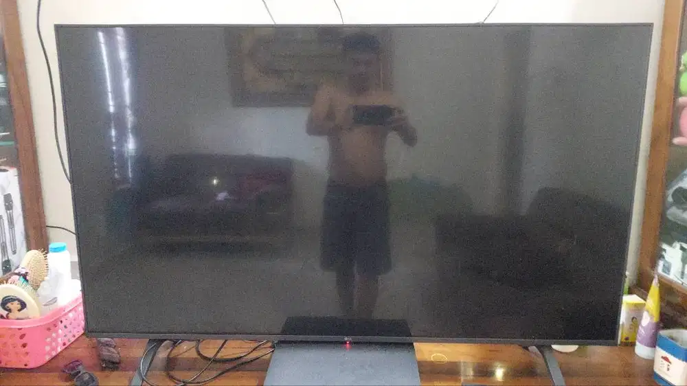 Di jual Cepat TV LG 50in siap pakai tanpa cacat.