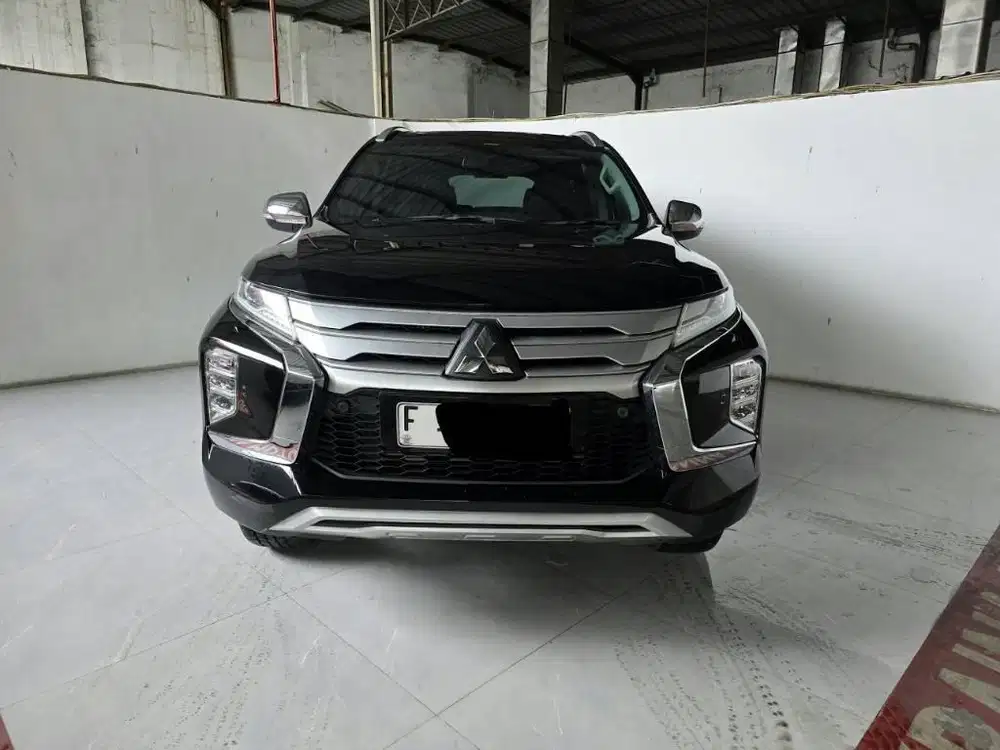 Antik km 12rban Mitsubishi Pajero Dakar 2.4 AT ( Matic ) 2023 Hitam